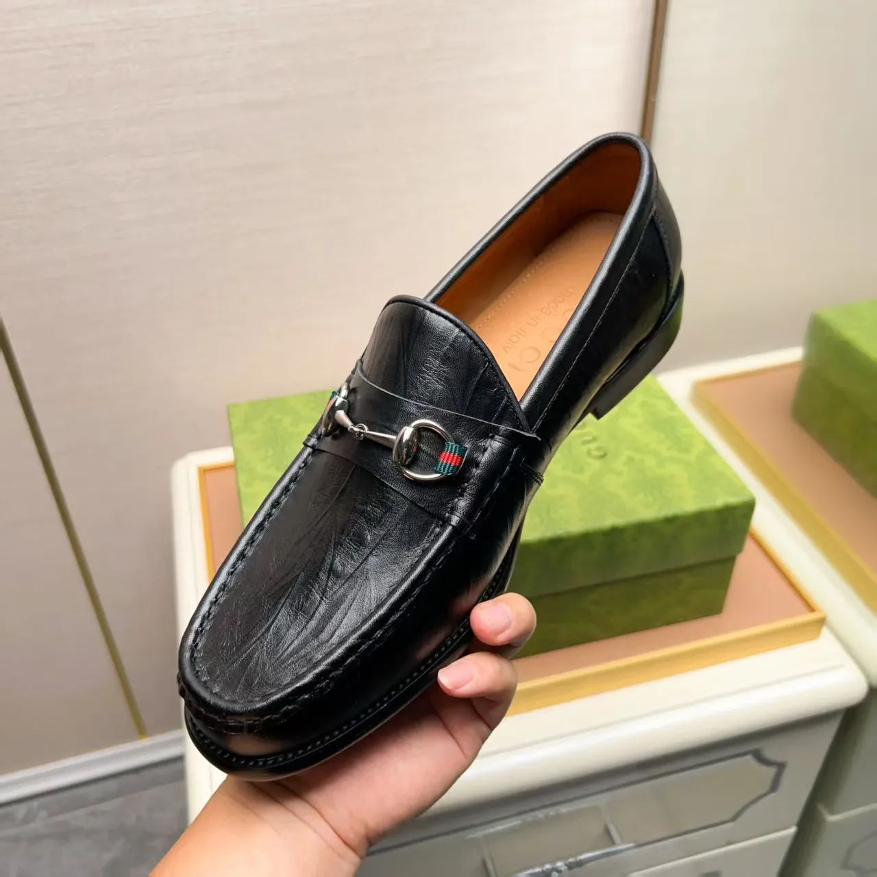 Men's men's shoes 💰460 🆘【GUCCI】Gucci ·🐂里· Hot-selling pea shoes top brand luxury, top quality, the latest fashion pea shoes.. The upper is made of original first-layer cowhide. (Full first-layer water-dyed 🐂 leather·inner). The original stylish and stylish soft rubber wear-resistant and non-slip outsole is light and comfortable on the foot, available in black! Matching code: 38-44 (customized at 45.46.47)
